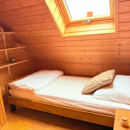 Rainer's Lodge *