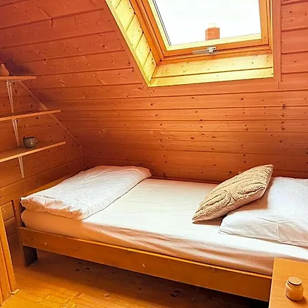 Rainer's Lodge *